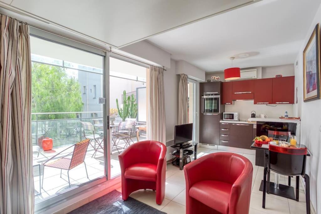 L18 Parking Terrace Ac 10mins Walk To Beaches Appartement *