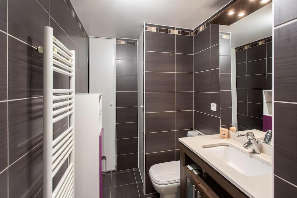 Appartement L18 Parking Terrace Ac 10mins Walk To Beaches Nice